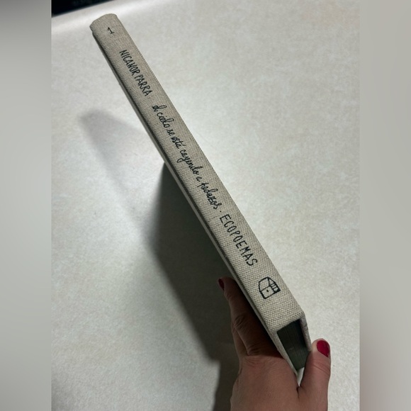 Ecopoemas Nicanor Parra : El Cielo Se Está Cayendo a Pedazos. Spanish Edition - Picture 2 of 10